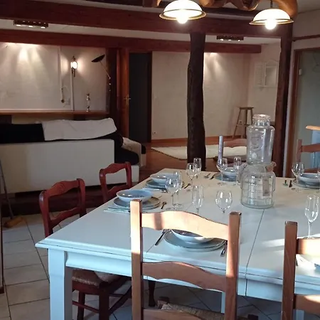 Villa Maison De Ferme Au Calme Jusqu'a 10 Personnes