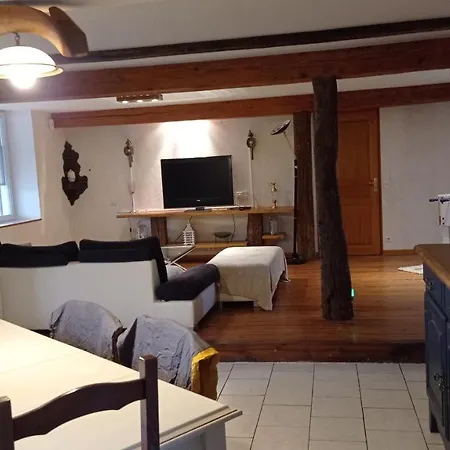 Maison De Ferme Au Calme Jusqu'a 10 Personnes Gannay-sur-Loire