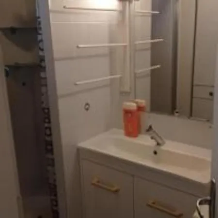 Villa Maison De Ferme Au Calme Jusqu'a 10 Personnes Gannay-sur-Loire